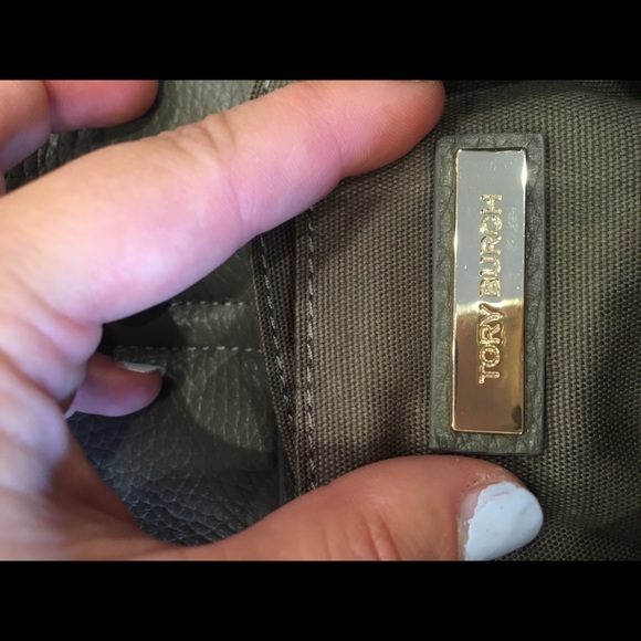 Tory Burch cross body - Picture 4 of 5